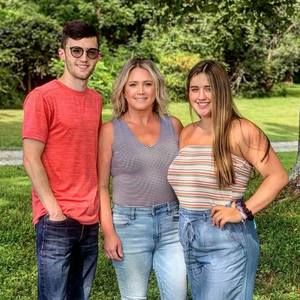 Meet your Posher, Wendy